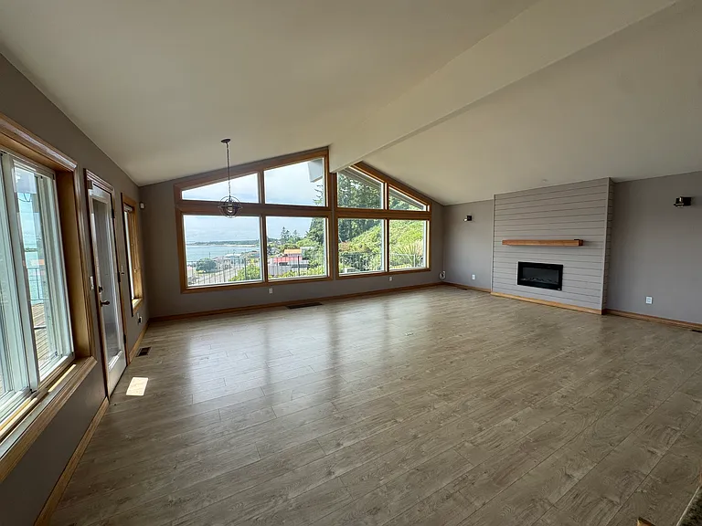 14800 Harborview Dr — Photo 18