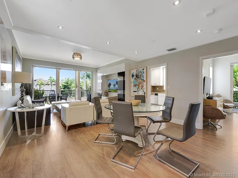 19126 Fisher Island Dr #19126 — Photo 5