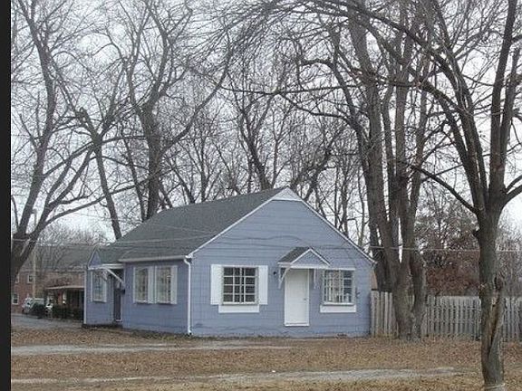 4th image of 8503 E 79th St