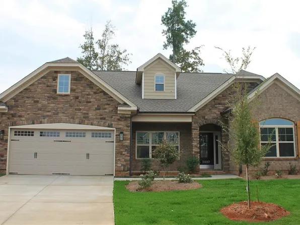 1097 Tulloch Ct, Burlington, NC 27215