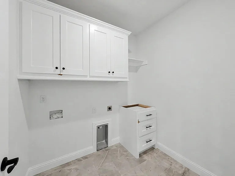 7767 Scenic Valley Ave — Photo 21