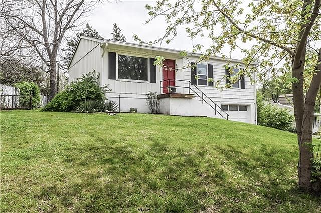 1st image of 809 N 83rd Dr