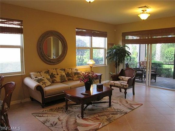 4th image of 10688 Camarelle Cir
