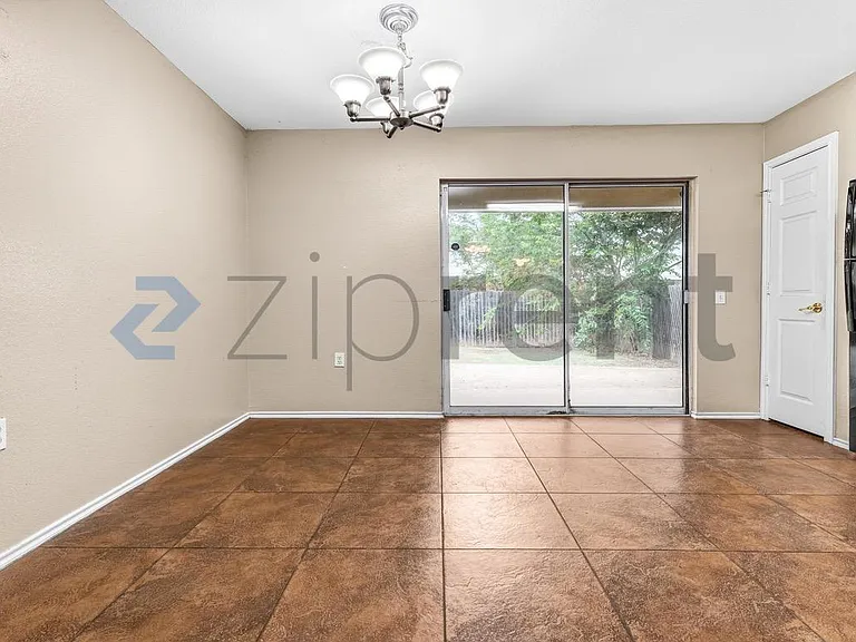 1412 Poppy Seed Ln — Photo 10