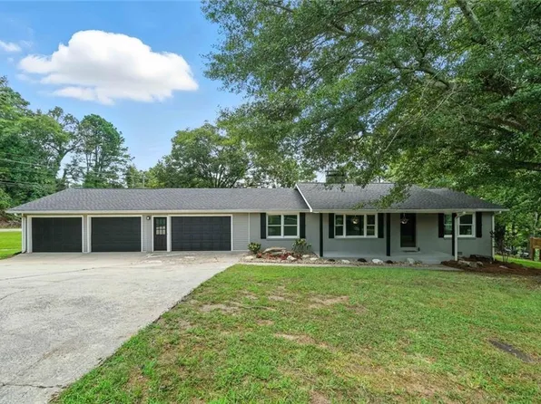 115 Dixie Ln, Ball Ground, GA 30107