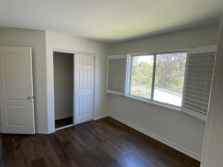 906 S Flintridge Way — Photo 15