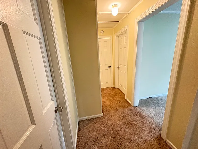 2 bed, 864 sqft, $1,100 — Photo 3
