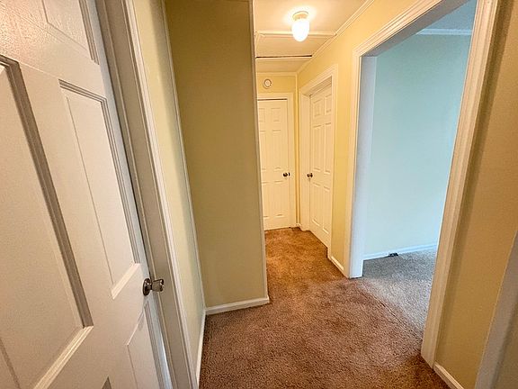 3rd image of 329 Miller Blvd