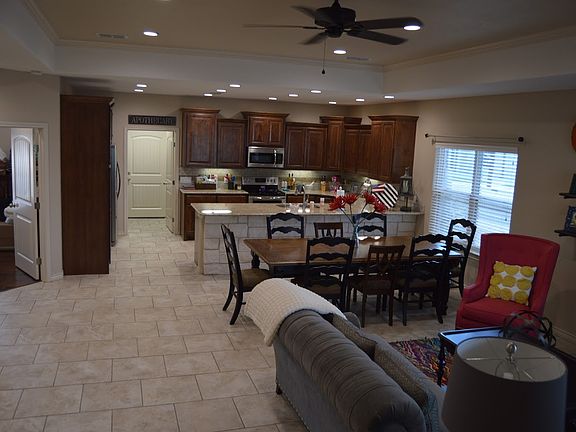 5th image of 1515 Club Dr