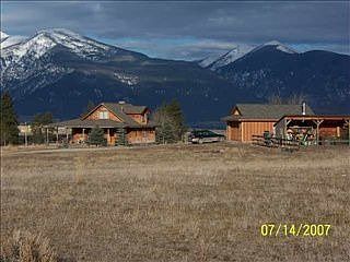 3rd image of 1001 Park Ln