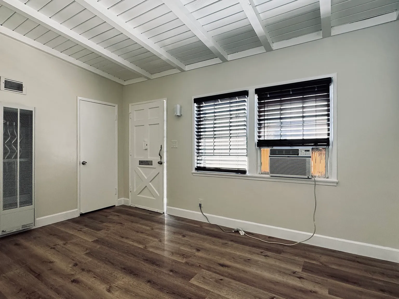 Studio, 580 sqft, $2,000 — Photo 3