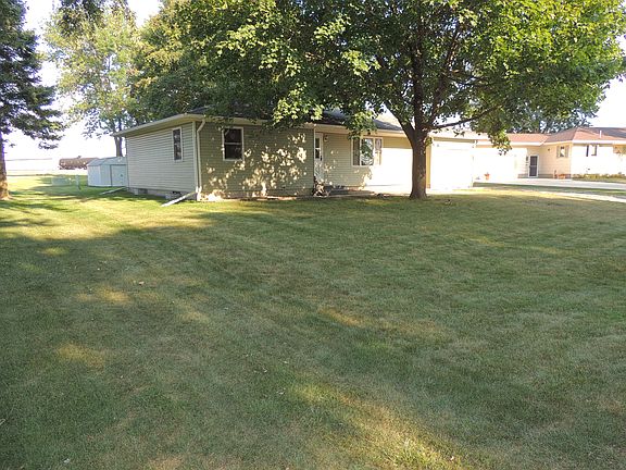 2nd image of 203 Rainbow Dr