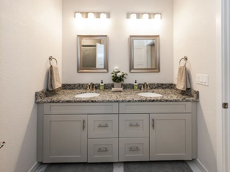 5738 Villa Lorenzo Dr — Photo 5