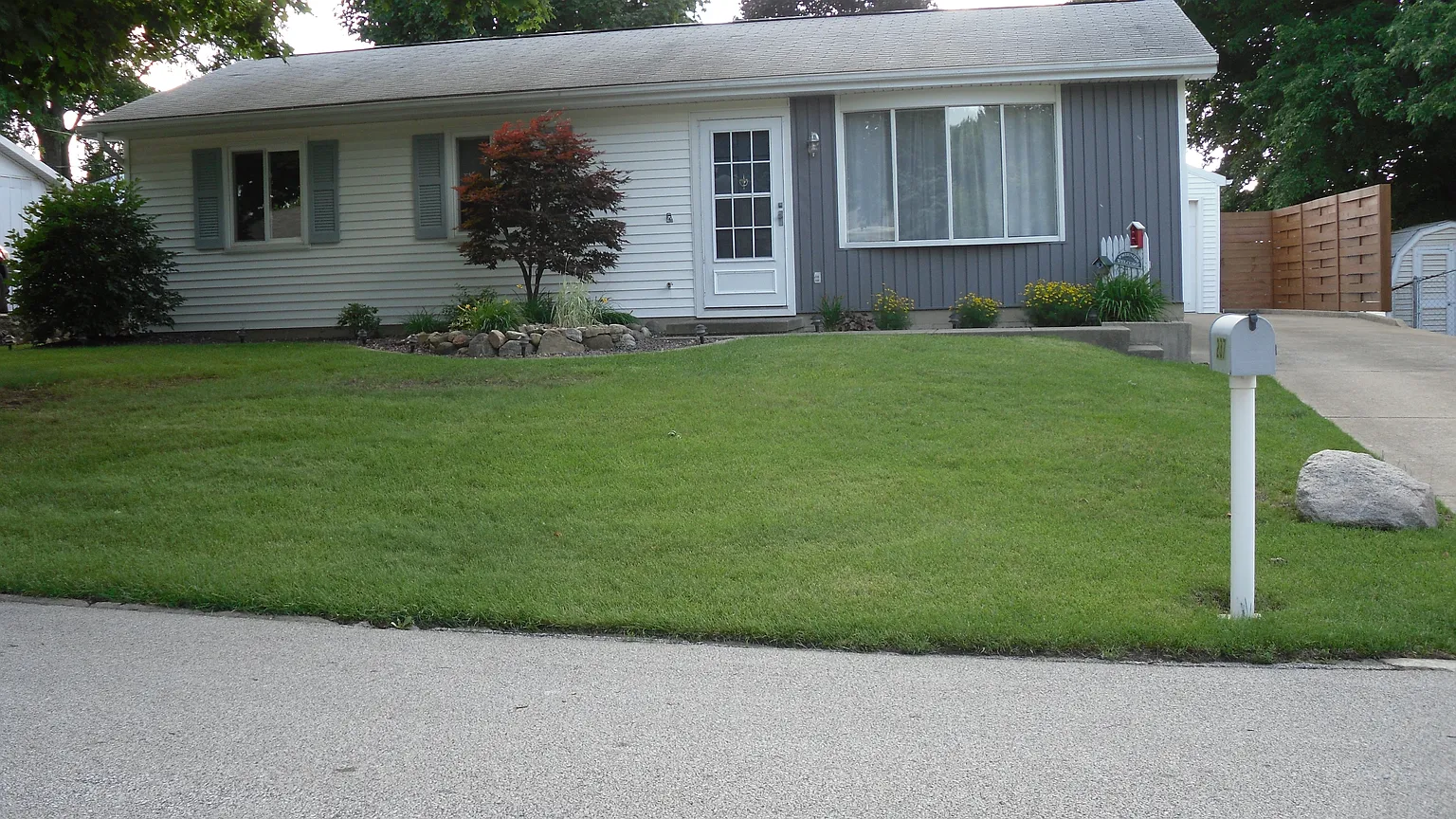 237 Briargate Rd photo 1