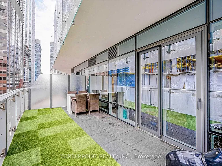 1 Bloor St E #515 — Photo 14