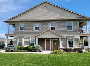 1976 Shady Oak Dr, Mount Joy, PA 17552