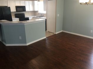 3318 Cancun Dr E, Jacksonville, FL 32225