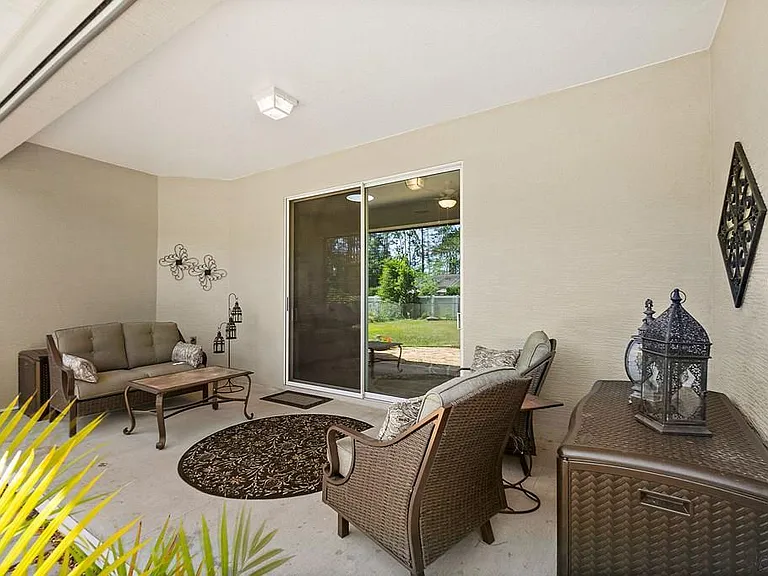 3 Raeland Ln — Photo 1