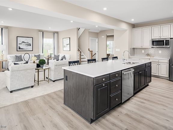 2nd image of 15408 Oak Hill Dr #210