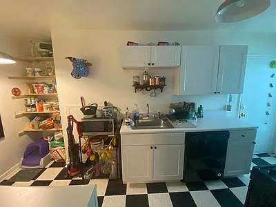 893 Greenwood Ave NE #10 — Photo 4