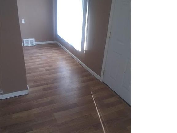 4th image of 6506 Evergreen Ave