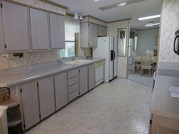 2nd image of 75 Tropical Falls Dr