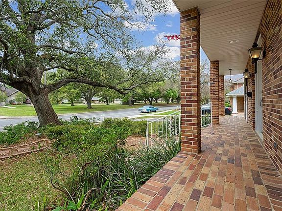 4th image of 7263 Canal Blvd