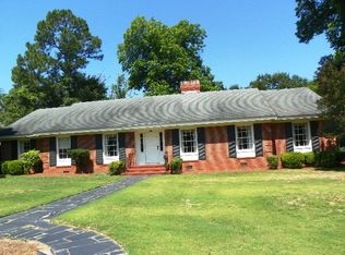302 Woodridge Rd, Dublin, GA 31021