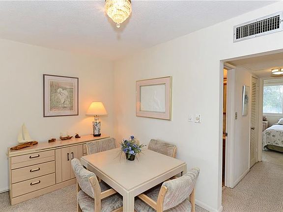 4th image of 761 John Ringling Blvd #36