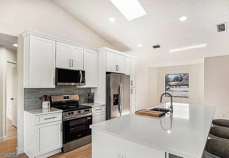 786 Hamm St NW — Photo 4