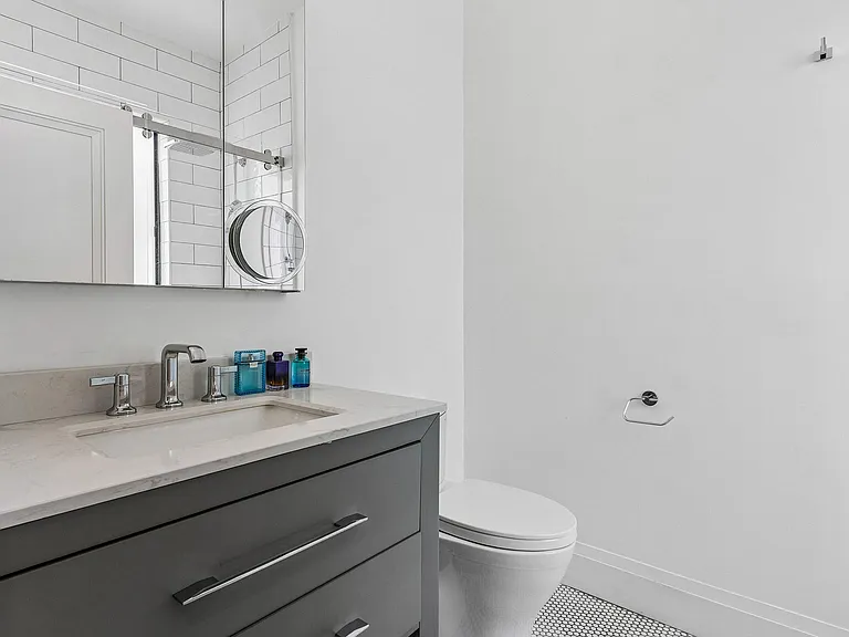 16388 Bridlewood Cir — Photo 34