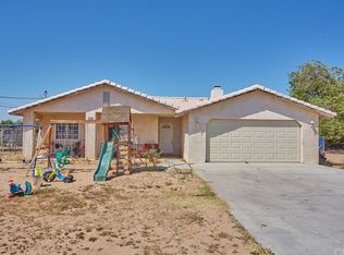 16330 Palm St, Hesperia, CA 92345
