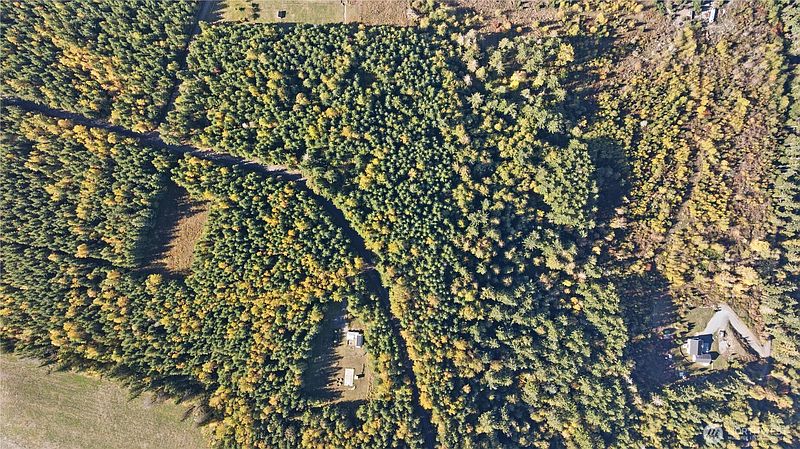3rd image of 40320 32nd Avenue E