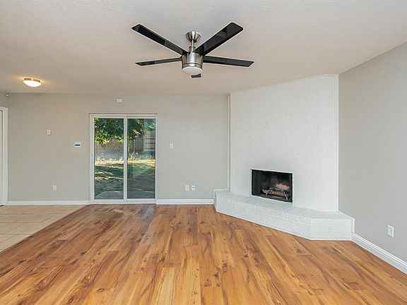 5th image of 3504 Woodbridge Dr