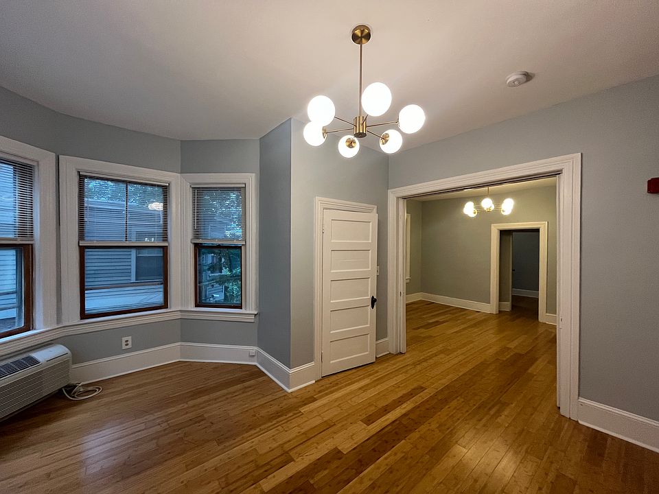 1st image of 302 Benefit St Unit 4