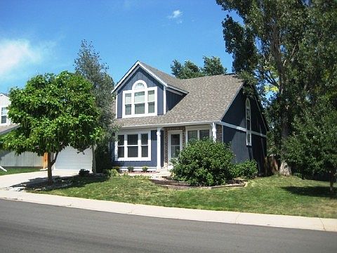 TERRIFIC 2 STORY HOME WITH MAIN FLOOR MASTER BEDROOM