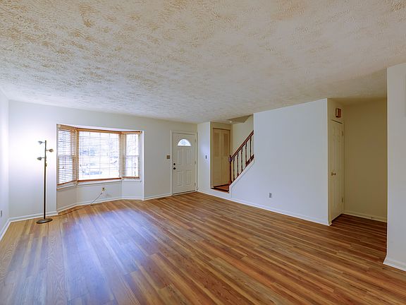 4th image of 1103 Knoll Mist Ln