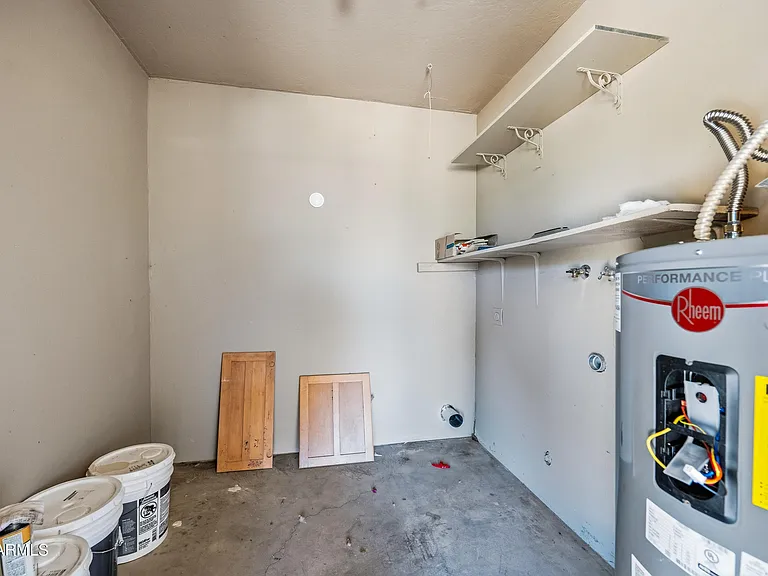 2216 W Straford Dr — Photo 25