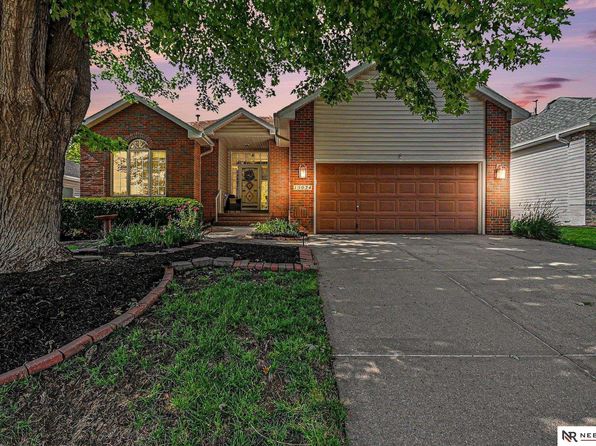 15024 Spaulding St, Omaha, NE 68116
