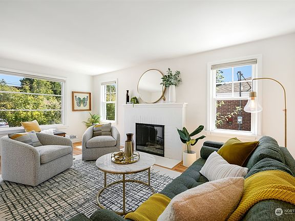 3rd image of 13123 Palatine Avenue N
