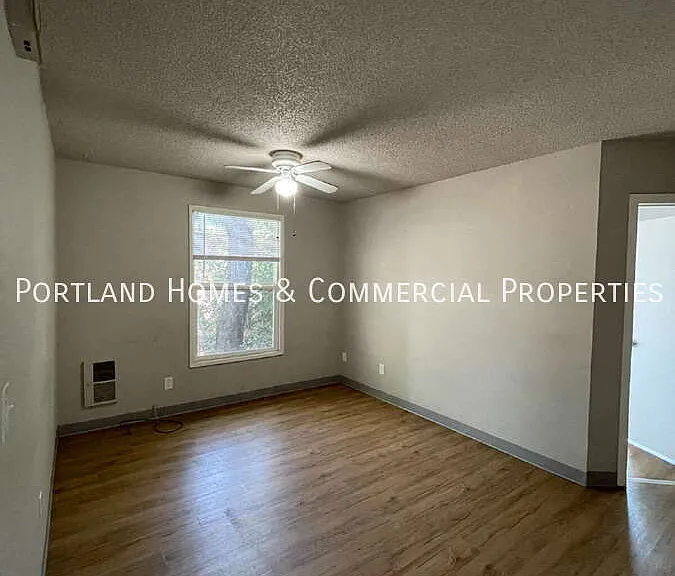 2456 NW Vaughn St #4 — Photo 4