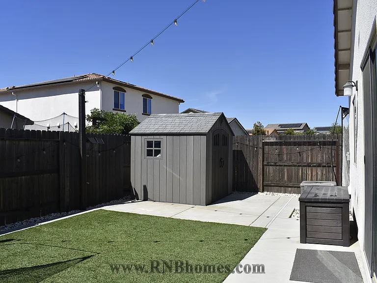 1048 Merrimack St — Photo 18