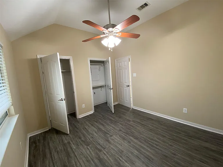 4903 Summer Ridge Dr — Photo 24