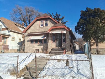 3812 North 27th STREET, Milwaukee, WI, 53216