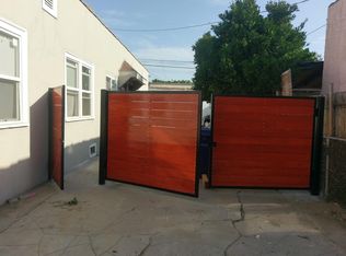 1613 W 60th Pl, Los Angeles, CA 90047