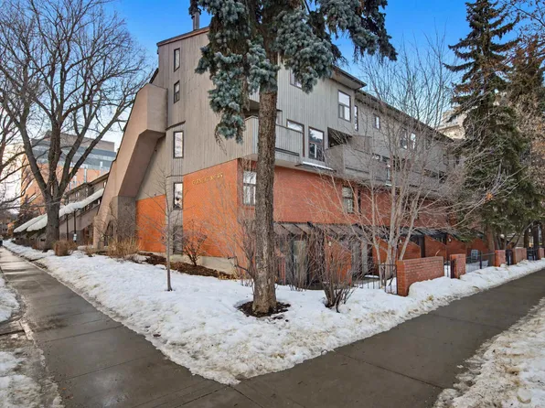 11108 83rd Ave NW, Edmonton, AB T6G 0V1