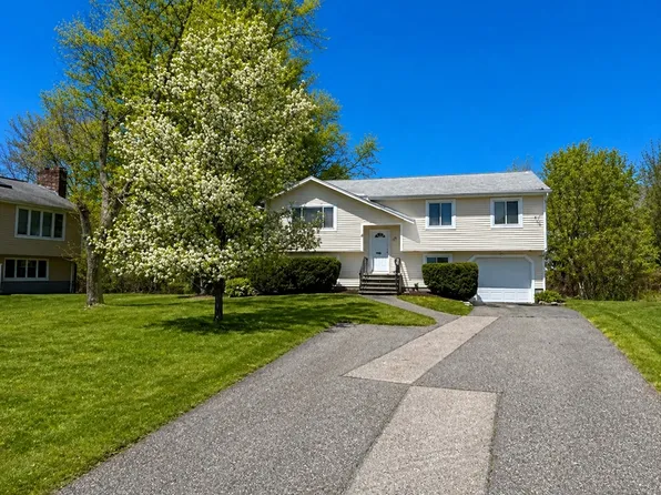 22 Leonard Rd, Framingham, MA 01701