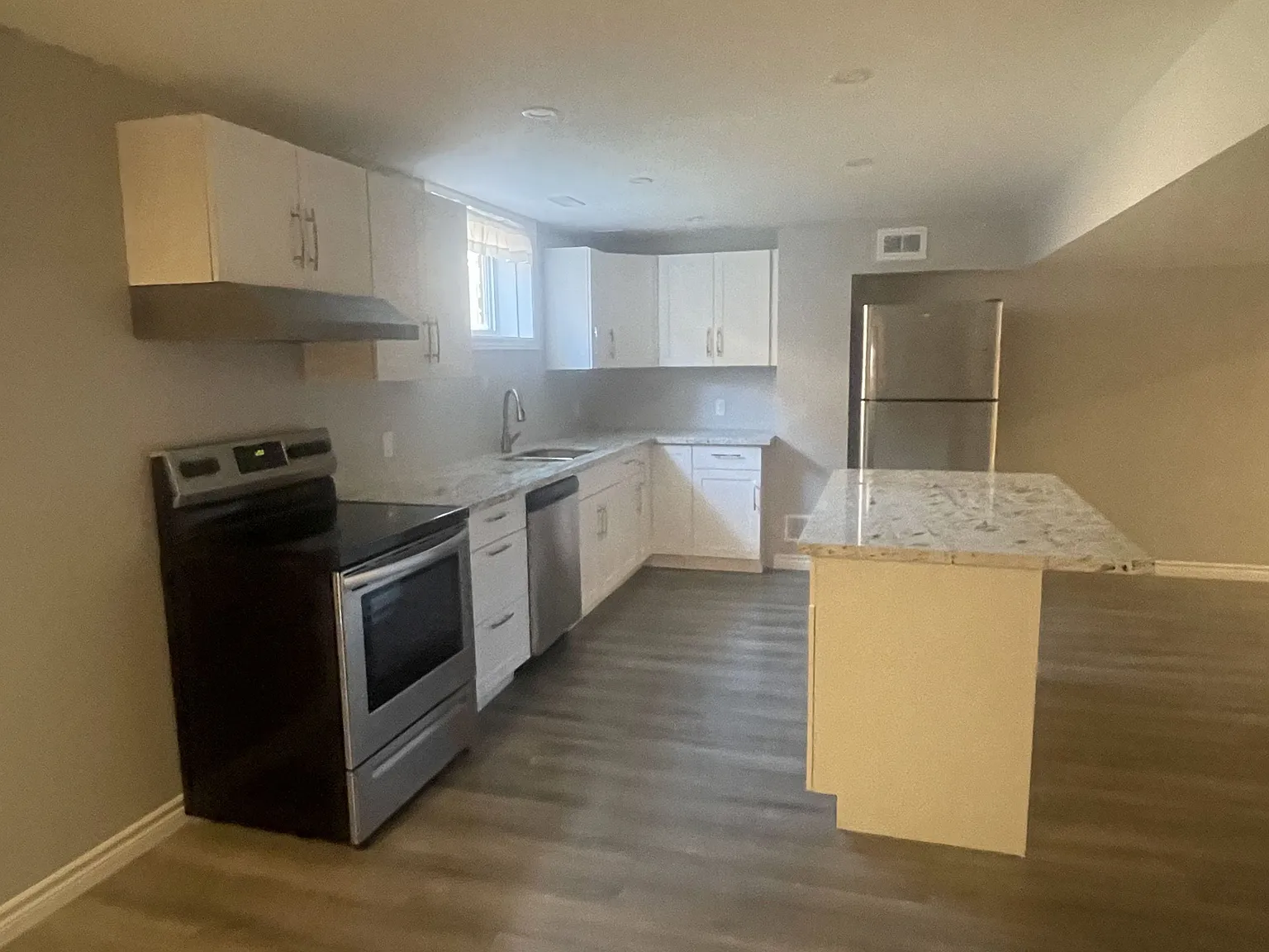 1 bed, $1,975 — Photo 3