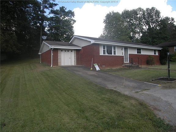 3rd image of 107 Savilla Ln