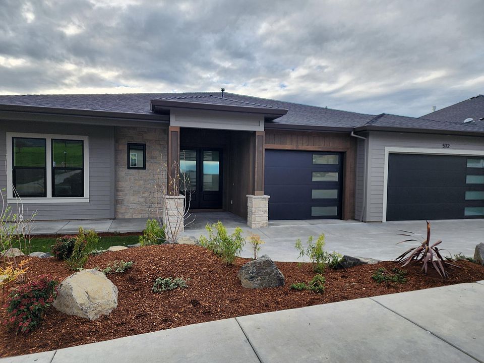 2nd image of 572 Autumn Hills Dr